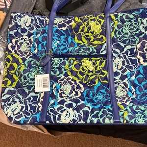 Vera Bradley tote